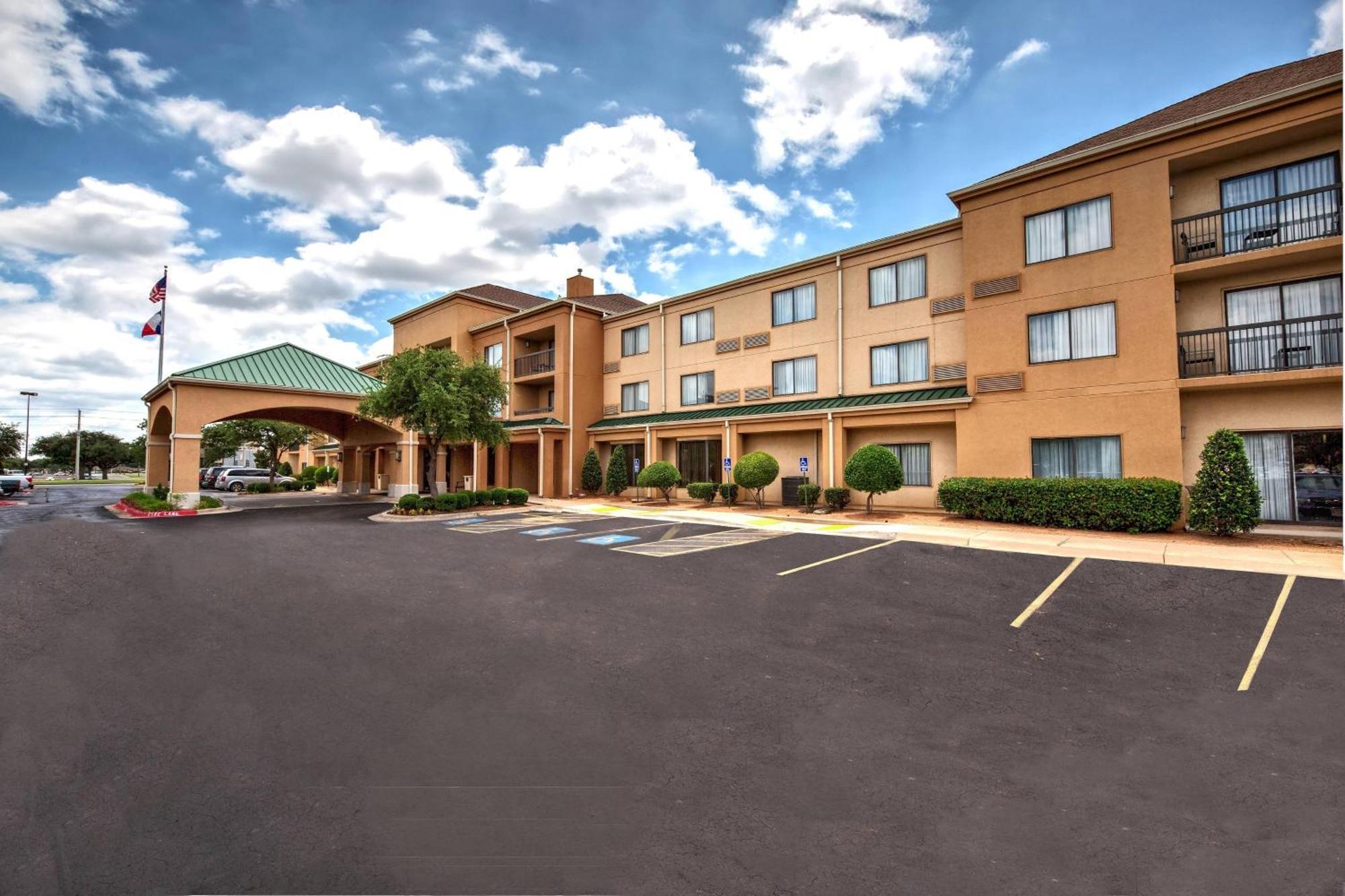 Courtyard By Marriott Abilene Southwest/Abilene Mall South Exterior foto